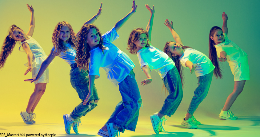 Details zu Kids Dance Gruppe TIME 2 DANCE  15.15h für 6-10 J. (Ballett, HipHop, Cheerleading Mix uvm)
