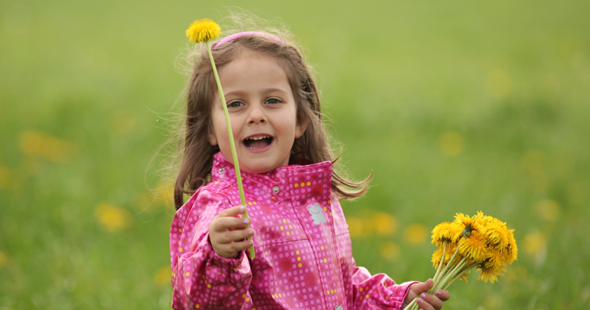 Mädchen mit Blume