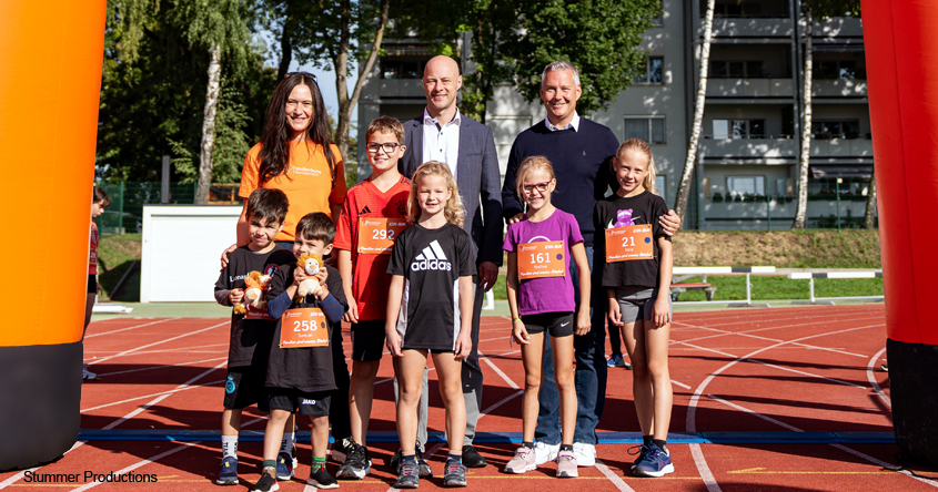 Familienbund-Kids-Run 2026 Spenden Kind Teddybär traurig