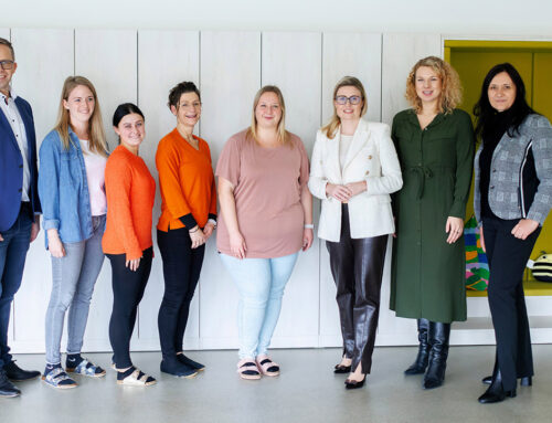 Familienministerin zu Besuch im Familienbund-Kindergarten Grünbichl