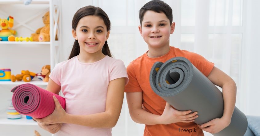 Yoga für Schulkinder, Mädchen, Junge