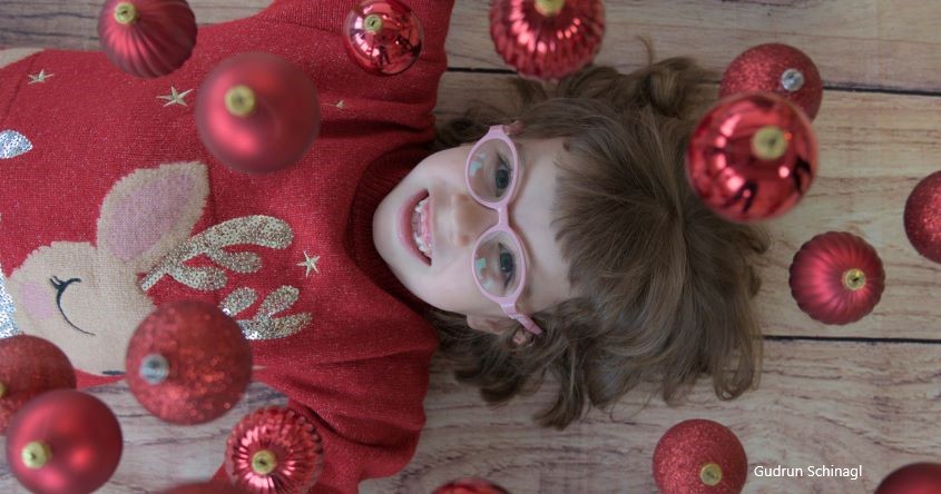 Weihnachten, Kinder, Weihnachtskugeln