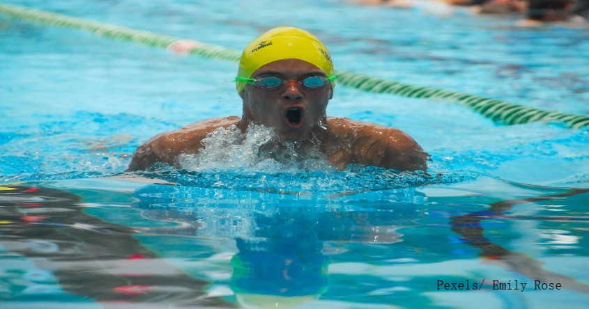 Schwimmer mit Schwimmbrille