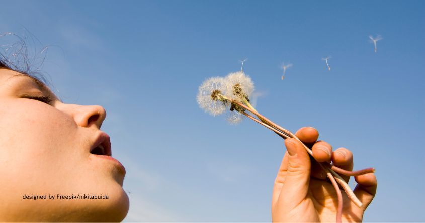 Mädchen mit Pusteblume