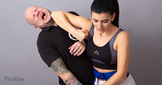 self-defense-g94b578560_640@pixabay.jpg