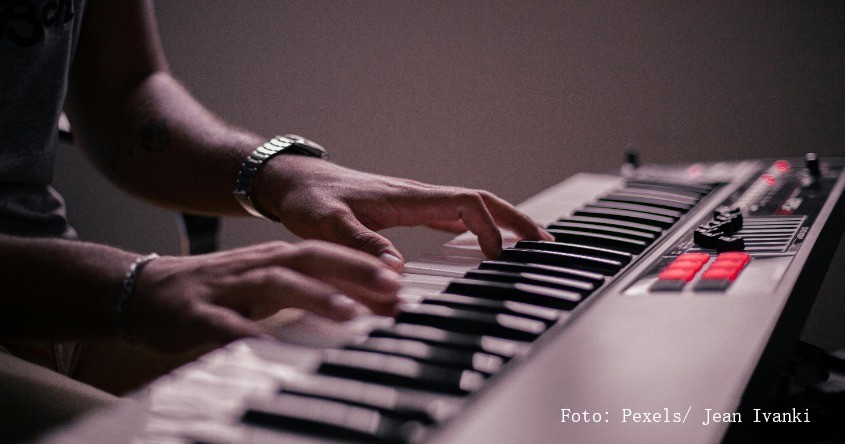 Klavier-/Keyboardunterricht