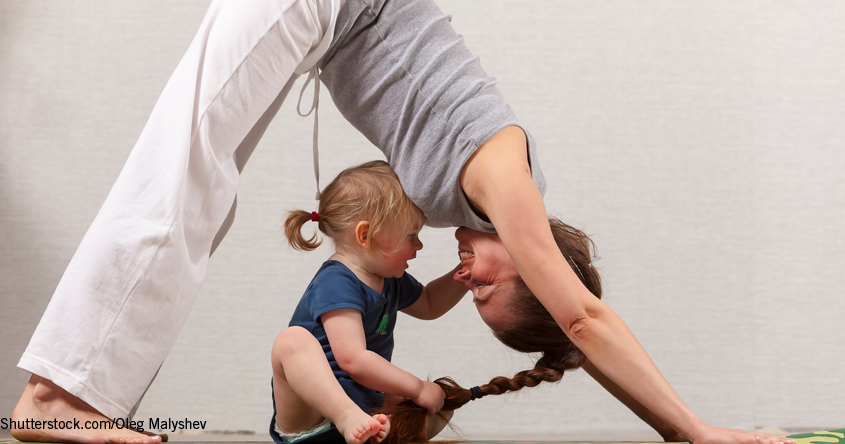 Yoga Mama mit Kind